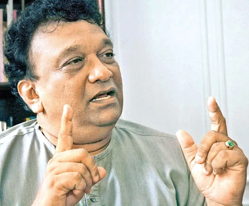 නව ව්යවස්ථාවට විරුද්ධ නම් ඔළු පරීක්ෂා කර ගත යුතුයි