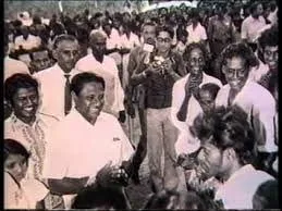 ජනපතිගේ ගොටුකොළ සම්බෝලය අනුරාධපුරයට යැවූ හැටි