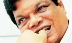 බන්දුල කලකිරී විදේශ ගත වෙයි