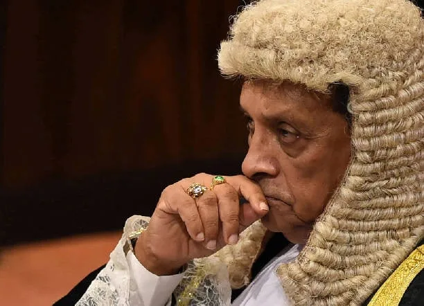 මේ රට මේ විපතින්නේ- නුඹද පුතේ ගලවන්නේ..!