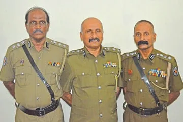 “පැන්ෂන් විකී”ගේ දුවට දක්ෂිණ සංවර්ධනයේ වාහනයක් එක්ක රියදුරෙක්..!