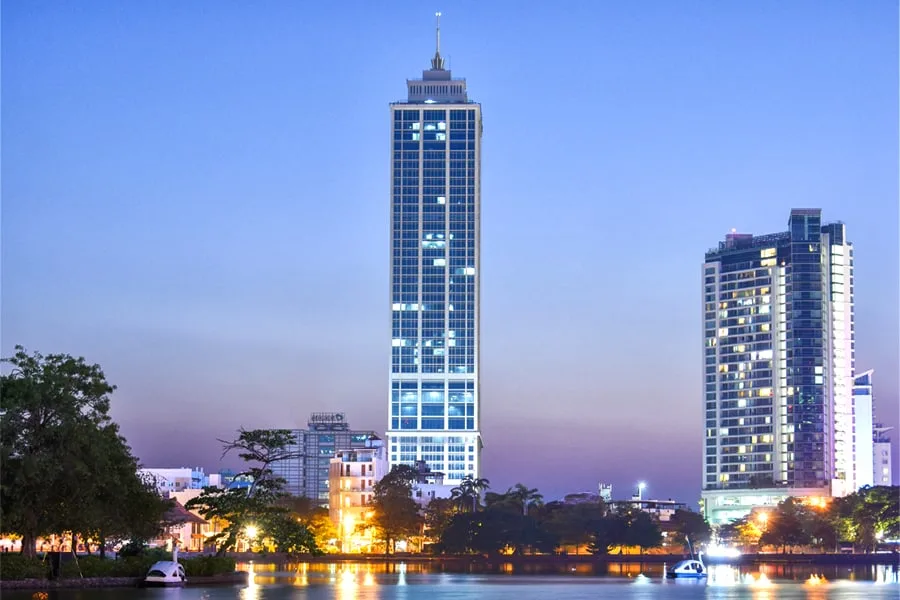 මලික් සමරවික්රම-ක්රිෂාන්ත කුරේ හැරී ජයවර්ධනට පොල්ල තියයි..!