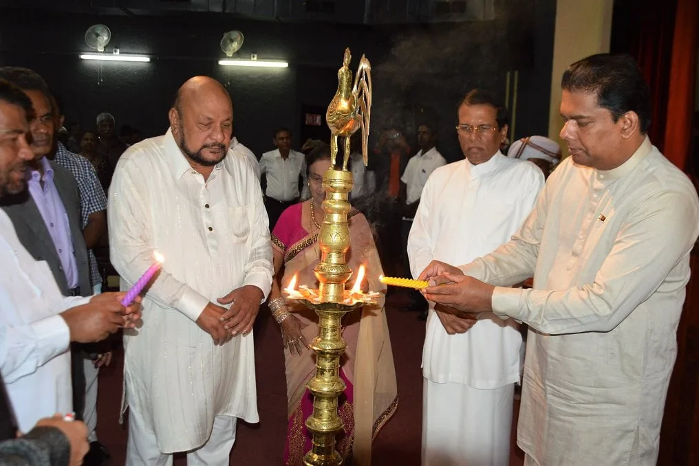 සංගීත් නිපුන් සනත් නන්දසිරිට උපහාර