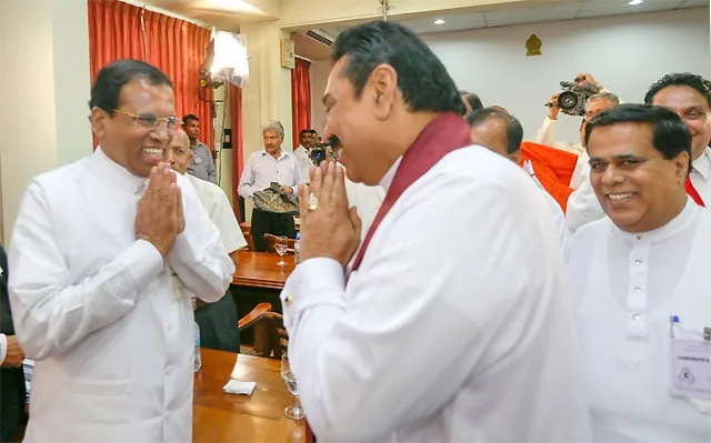 නව අගමැති ලෙස මහින්ද රාජපක්ෂ දිවුරුම් දෙයි..!