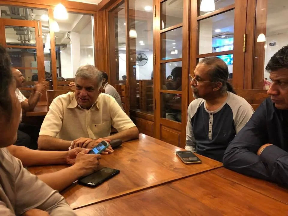 සමන් අතාවුදගේ “රියෝ” අයිස් ක්‍රීම් සැණකෙළියෙන් අගමැති අපහසුතාවයට පත් වෙයි..!