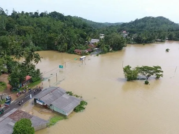 ගංවතුර පවතින ප්‍රදේශවල බෝවන රෝග වැඩි වේ