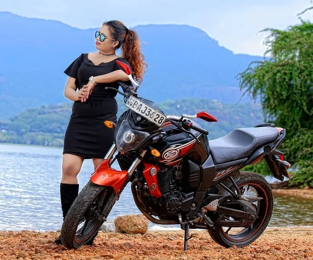 නිරූපණ ශිල්පිනී ශානිකා නෙලුම්ගේ අලුත්ම රූප පෙළ..!