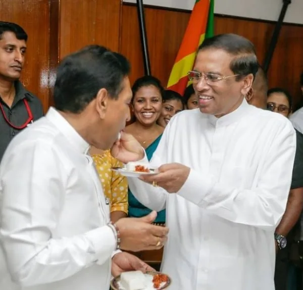 ඒකාබද්ධයේ කුමන්ත්රණය ගැන රාජිත ජනපතිට කරුණු දක්වයි