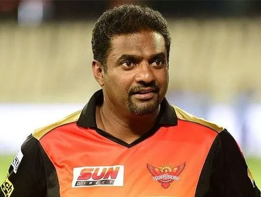 ශ්රී ලංකාවේ "මිනිස්සු ප්රජාතන්ත්රවාදයට කලින් ඉල්ලන්නේ තුන් වේල කන පිළිවෙලක්" - මුත්තයියා මුරලිදරන්