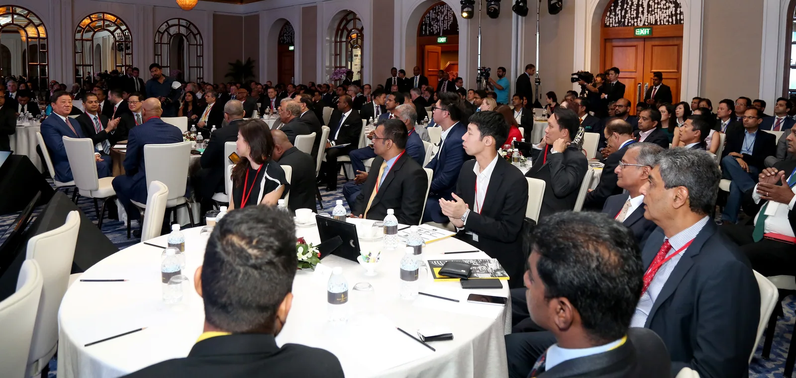 "ශ්‍රී ලංකාව ලෝකයේ ව්‍යාපාරික කේන්ද්‍රස්ථානයක් කරනවා"