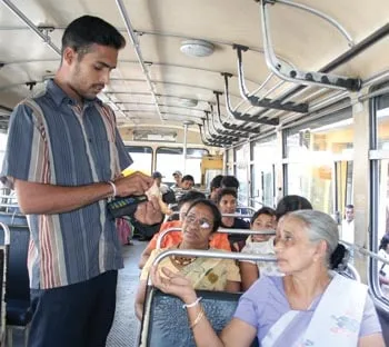 අවම බස් ගාස්තුව රුපියල් 12යි..!