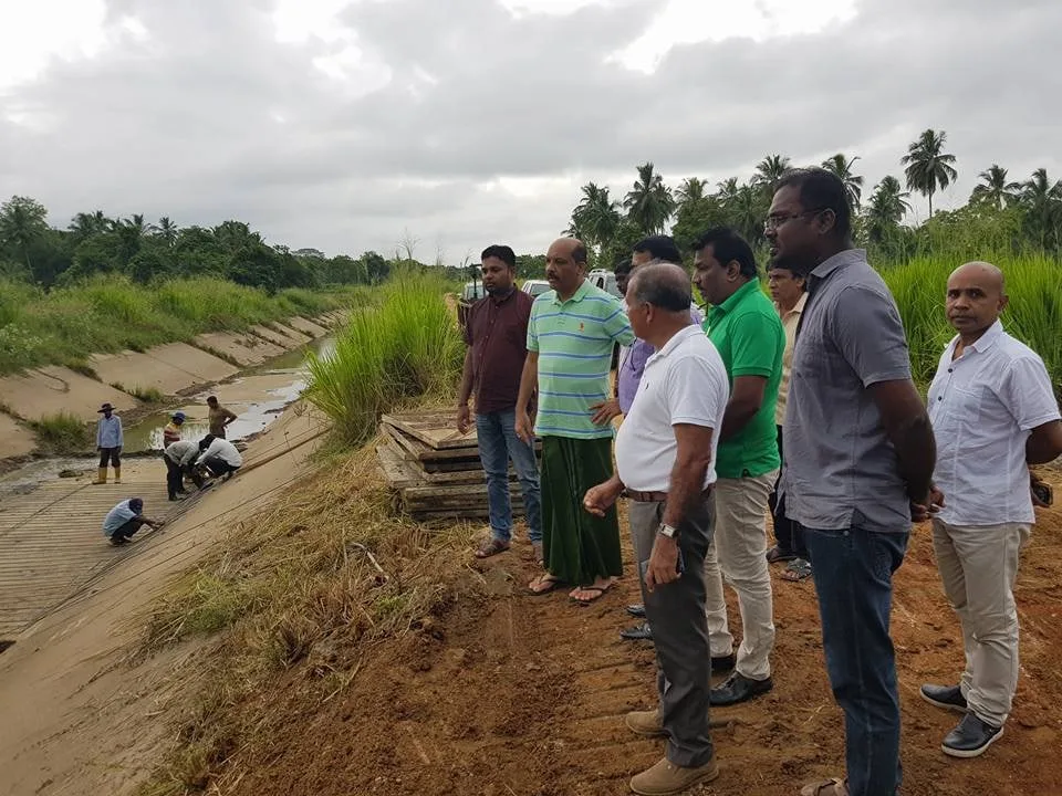 අඹගස්වැව වම් ඉවුරු ඇලේ හරස් බැම්ම ප්රතිසංස්කරණය කෙරේ..!