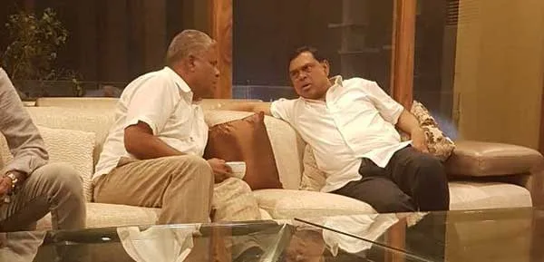 “අතයි-පොහොට්ටුවයි” ගනු දෙනු බේර ගනී..!