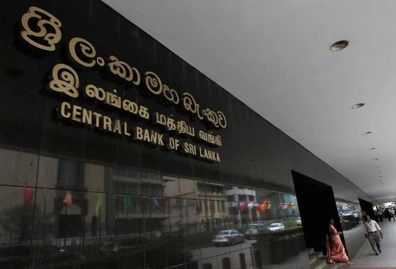 දේශපාලන අර්බුදයෙන් ජාතික ආර්ථිකයට කෝටි 72,000ක හානියක් ..!
