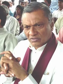 මහින්ද “ගෝඨා-බැසිල්” දෙන්නටම ටිකට් එක දෙයි..!