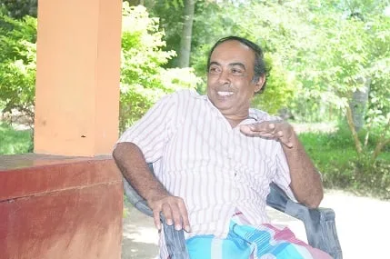 “මධුර හඬවල් තිබුණට බොහෝ ගායකයන්ගේ හදවත් නගර සභාවේ කුණු කන්ද වගේ”