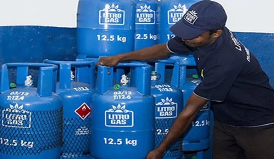 කිරිඇල්ලගේ සිලින්ඩරයට ඇඟිලි ගසා ගාර්මන්ට් මලික් ගෑස් බස්ස ගනියි..!