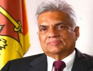 අගමැති අරලියගහ මැදුරෙන් පිටව යයි..!