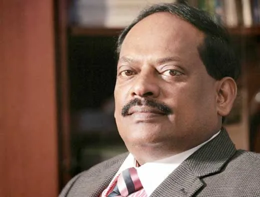 එජාපයෙන් තනතුරු ගත් “පොහොට්ටු ආචාර්ය” එජාපයම නිරුවත් කරයි..!