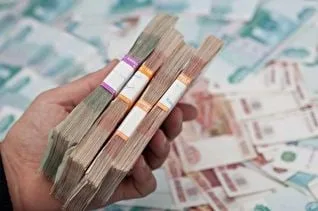 රු.මිලියන 17 අධික වටිනා විදෙස් මුදල් සමග ලාංකිකයින් 2ක් රේගු දැලේ..!