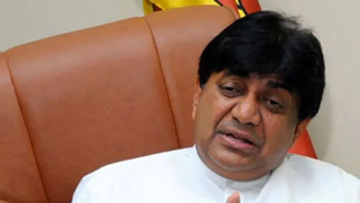 ශ්රීලනිප අර්බුදය එංගලන්තයත් උණුසුම් කරයි..?