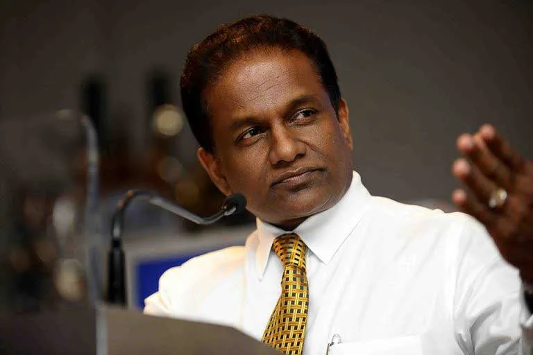 තිලංග සුමතිපාලගේ බාල වැඩවලට පක්ෂ නායකයින්ගේ විරෝධය..!