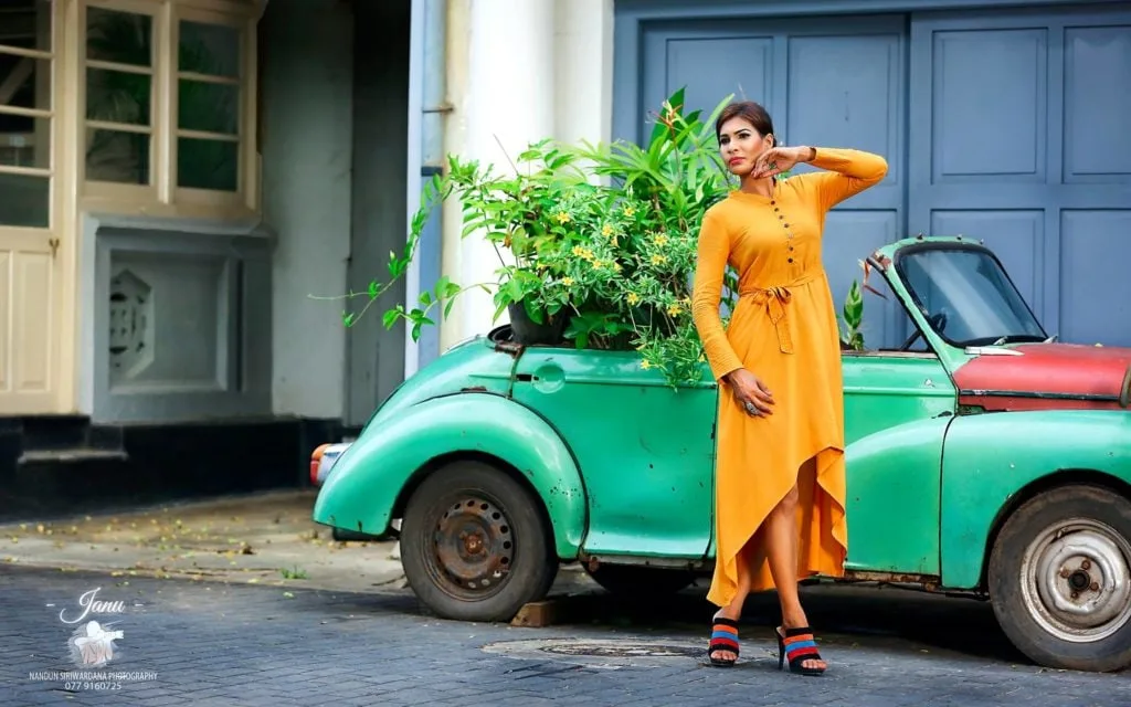 ප්‍රාර්ථනා ජානිගේ අලුත්ම රූප පෙළ..!