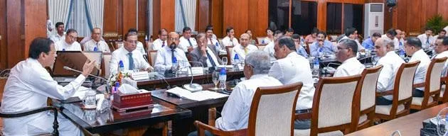 අමාත්යංශ ලේකම්වරුන්ට නියෝග ලබාදීමට ජනපතිට ව්යවස්ථානුකුල අයිතියක් නැහැ..!