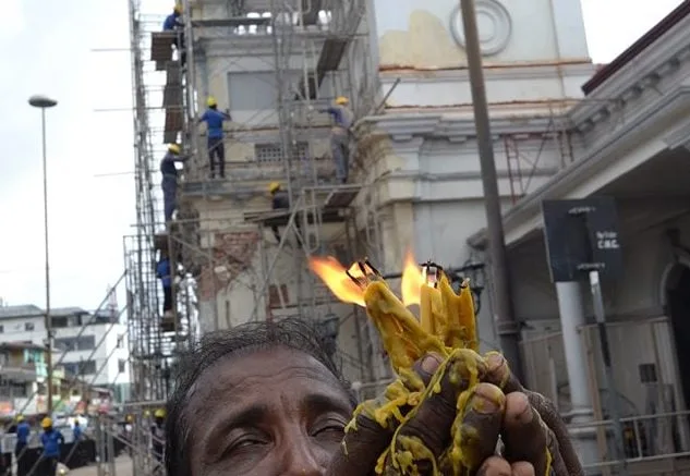 ඇල්ලූ කඩු ගිලින්න වෙයිද..?