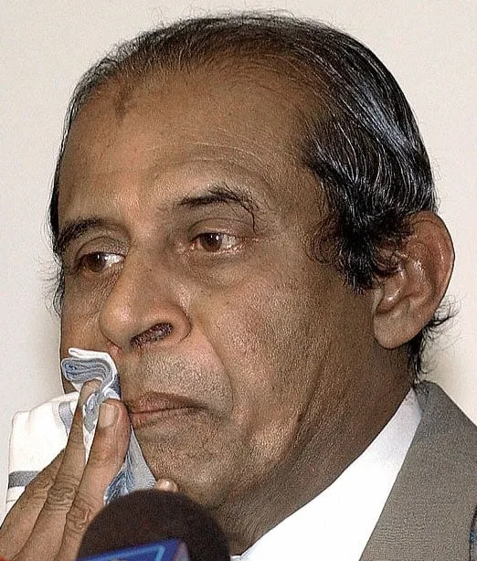 “මලික් පන්නා රංගේ ඇතුළට ගනු”