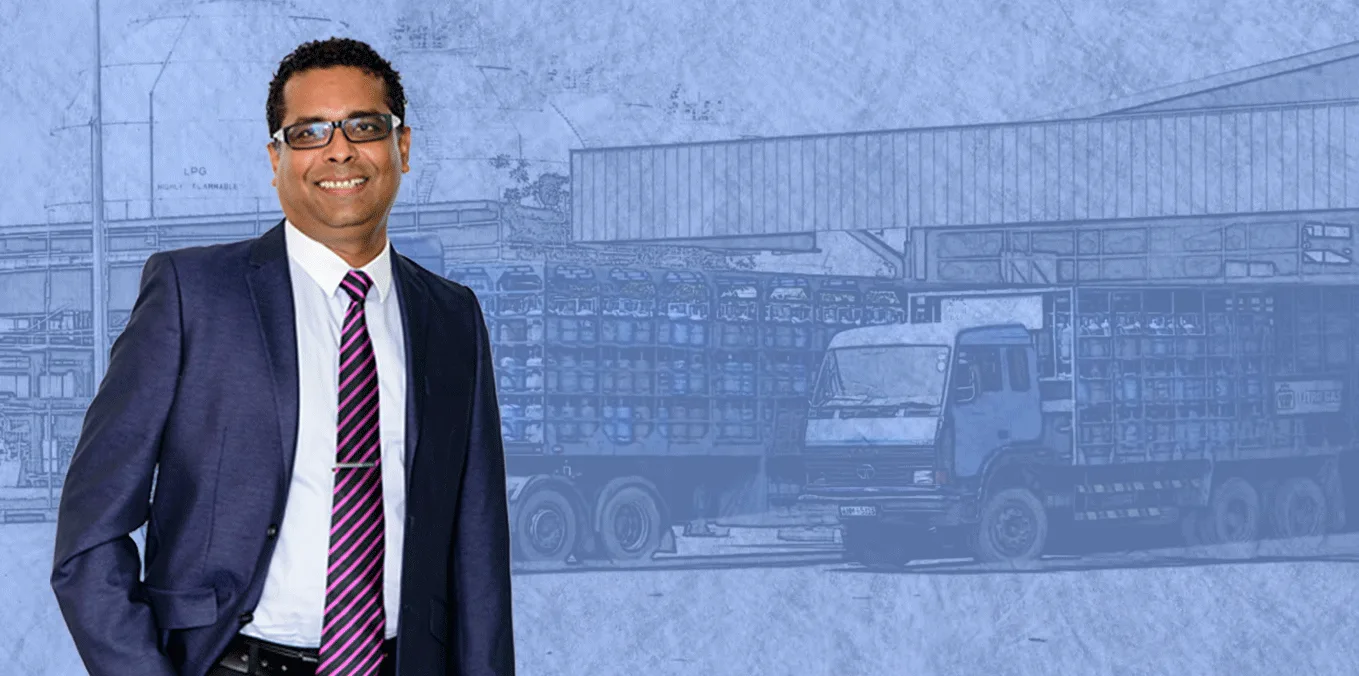 රනිල් මංගලට ඉව අල්ලයි..!