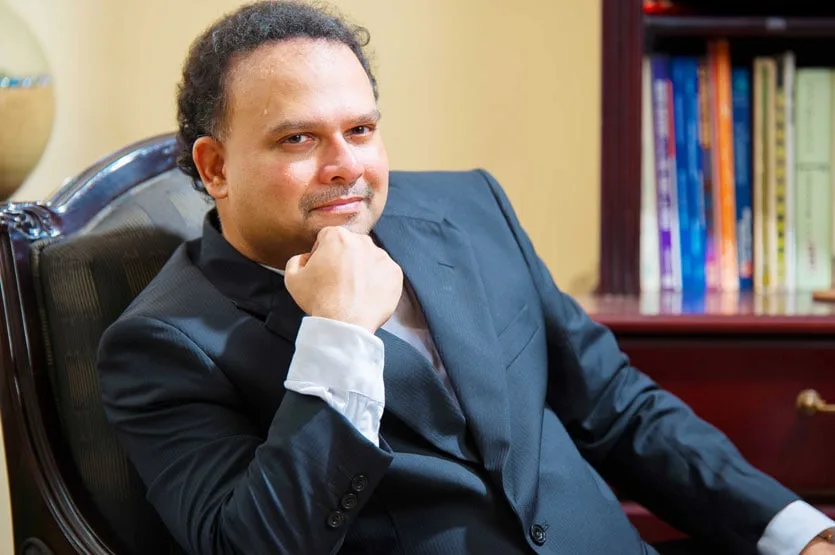 නවීන් දිසානායක එළිදැක්වූ මනෝ විශ්ලේෂණ වාර්තාවෙන් ඉරාජ් වීරරත්නගේ රෝගය මාට්ටු..!