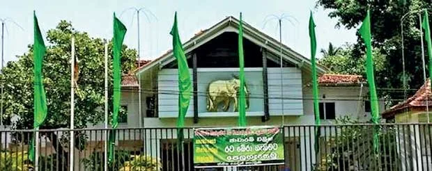 එජාපයි-නායකයායි හැමදාම පැරදුණේ හොඳ දෙවෙනියෙකු නොමැති නිසයි..!