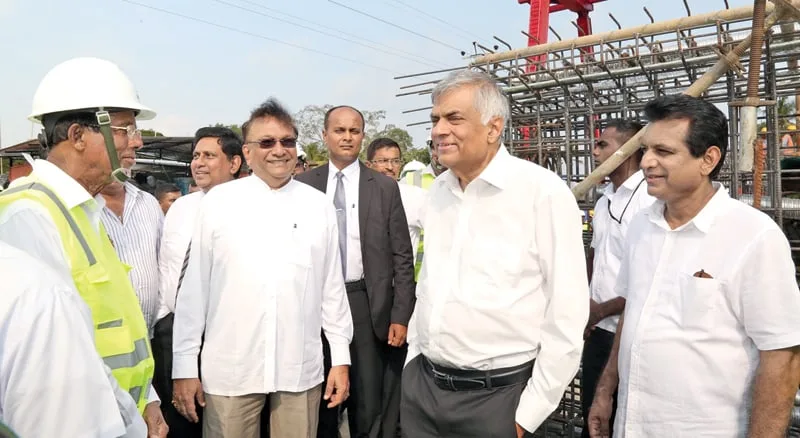 ජනපතිගේ ප්රකාශයෙන් මධ්යම අධිවේගය කොට උඩ යන ලකුණු..?