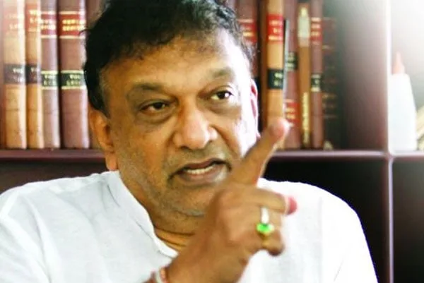 රාජ්ය විරෝධී ලිපිය හැකි නම් ජන ගත කරන්නැයි සභානායක යළිත් අභියෝග කරයි..!