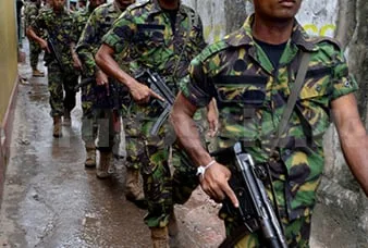 ආරක්ෂක අංශයේ තිදෙනක් ජිවිතක්ෂයට..!