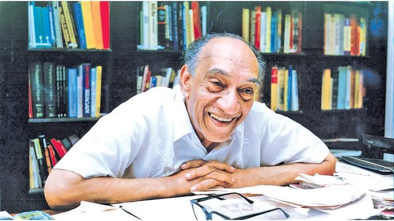 ජේ.ආර් පසු පස “රාජා” ලුහුබඳියි..!