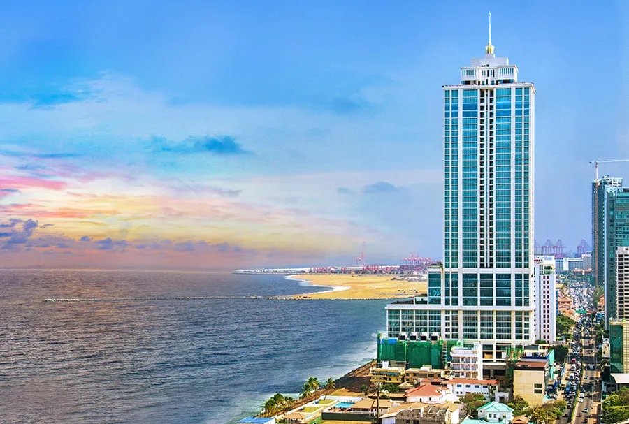 තිලාන් විජේසිංහ “හයට්” හෝටලය කුණු කොල්ලයට විකුණන් කෑමට යයි..!