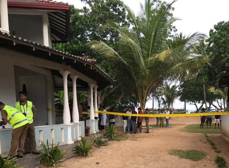 නිදි යහනේදී තරුණයා මැරූ සැකකරුවෙකු අත් අඩංගුවට