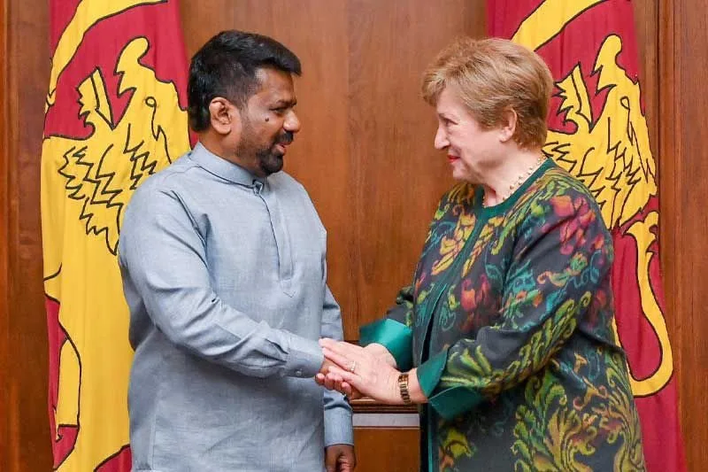 එයා අනුර කුමාරද..? බදු කුමාරද..?