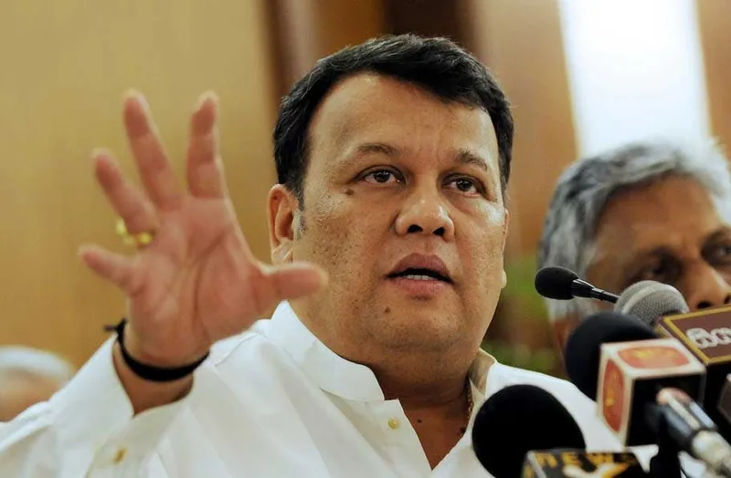 රාජ්ය තාන්ත්රිකයකු වන මහින්ද සමරසිංහ අනාගත ශ්රී ලංකාවේ ජනාධිපති වීමට ඉඩ තිබේ..!