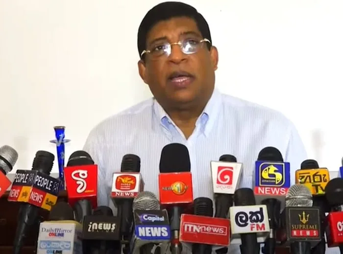 රවීගෙන් ජනපතිට උපදෙසක්..!