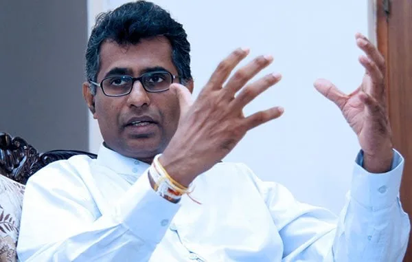 පාඨලී චමිපිකගෙන් නව පක්ෂයක්