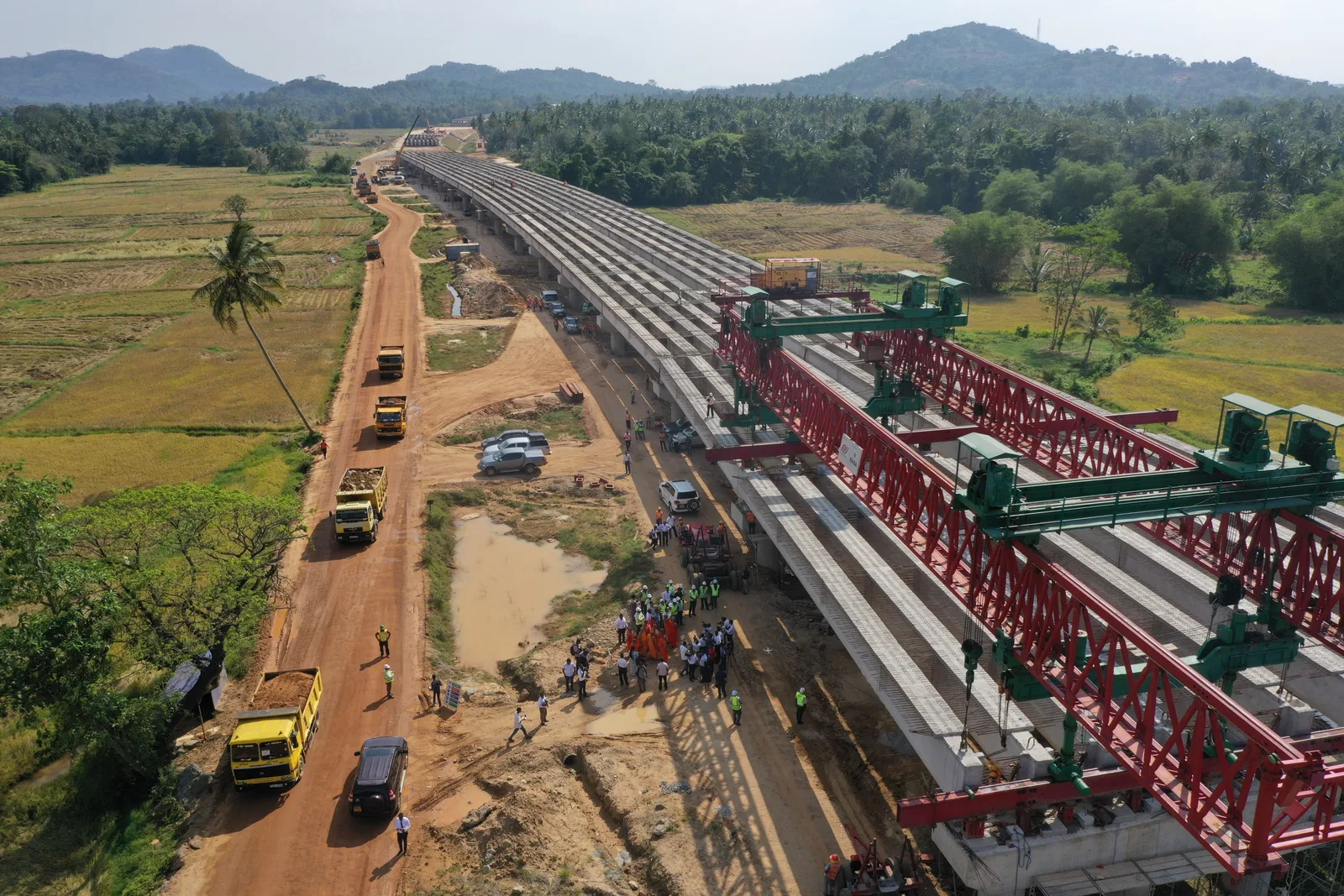 කිරිඇල්ලගේ මතය මහින්ද පිළි ගනී-මධ්‍යම අධි වේගය කොටසක් අගෝස්තුවේ ජන සතුයි