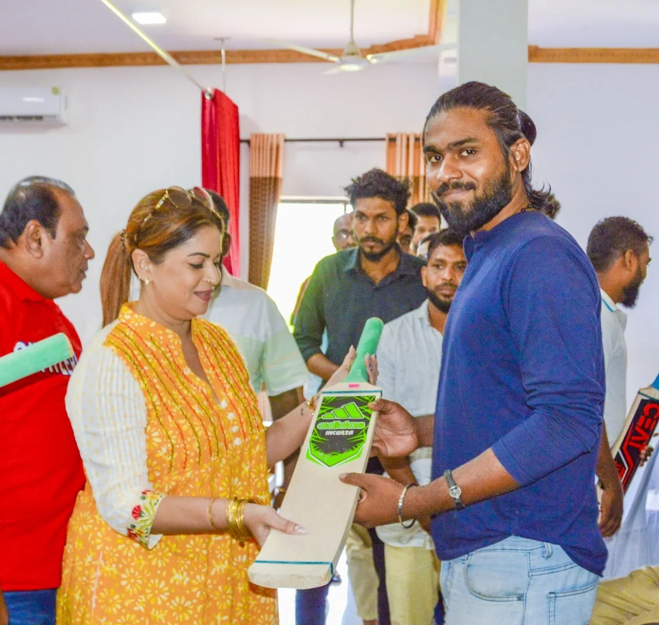 ජනපති නිසා අද කලාකරුවන්ටත් සතුටින් සිටිය හැකි කාලයක් රට උදා වෙලා