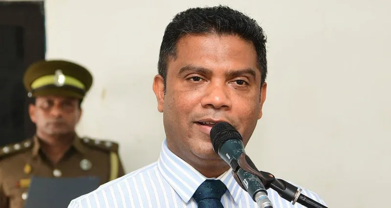 හරි කමක් නෑ සහෝදරයා ඒත් අපි මාලිමාවට