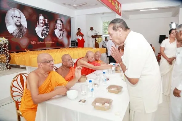 කරූගේ ශාසනික මෙහෙවරේ තවත් අදියරක්..!