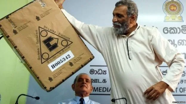 ව්යවස්ථා අර්බුදය මාරාන්තික වසංගතයක් වෙලා
