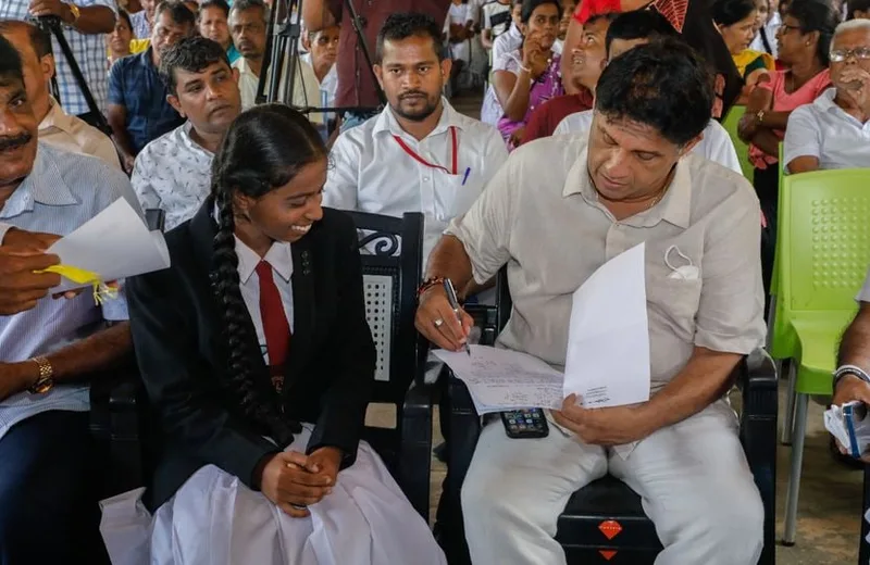 නවීන පහසුකම් සහ නවීන අධ්‍යාපන සංකල්ප යටතේ රට ගොඩනගමු