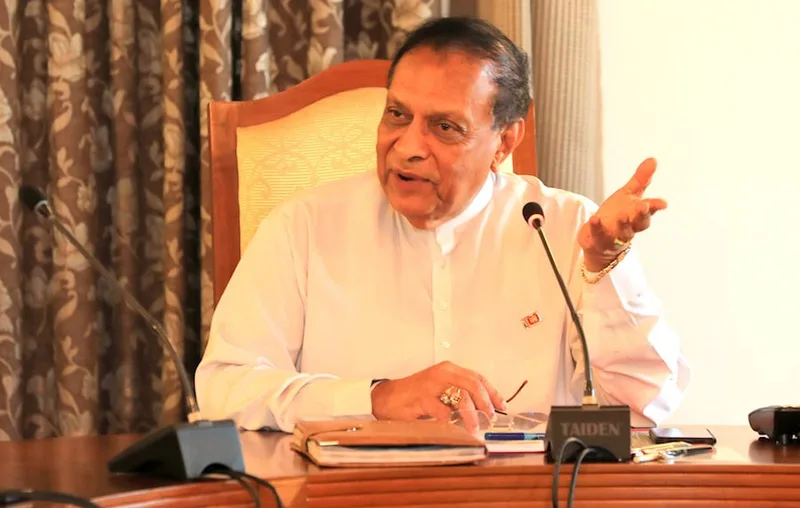 සියලු සිත් පහන් කරවන - පහන්වැටි දැල්වේවා..!